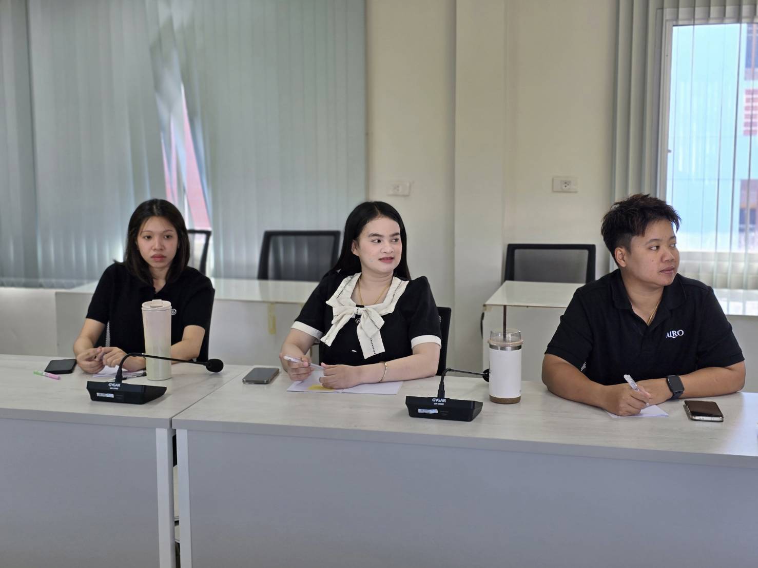 title - ปฏิรูปที่ดินจังหวัดเพชรบุรี ประชุมช้าราชการและเจ้าหน้าที่ ส.ป.ก.เพชรบุรี